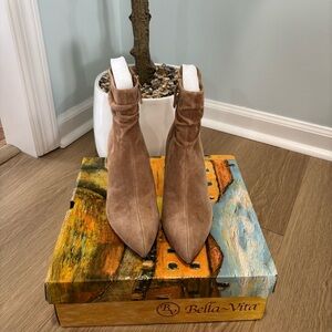 Bella Vita Tan Suede Heeled Boots